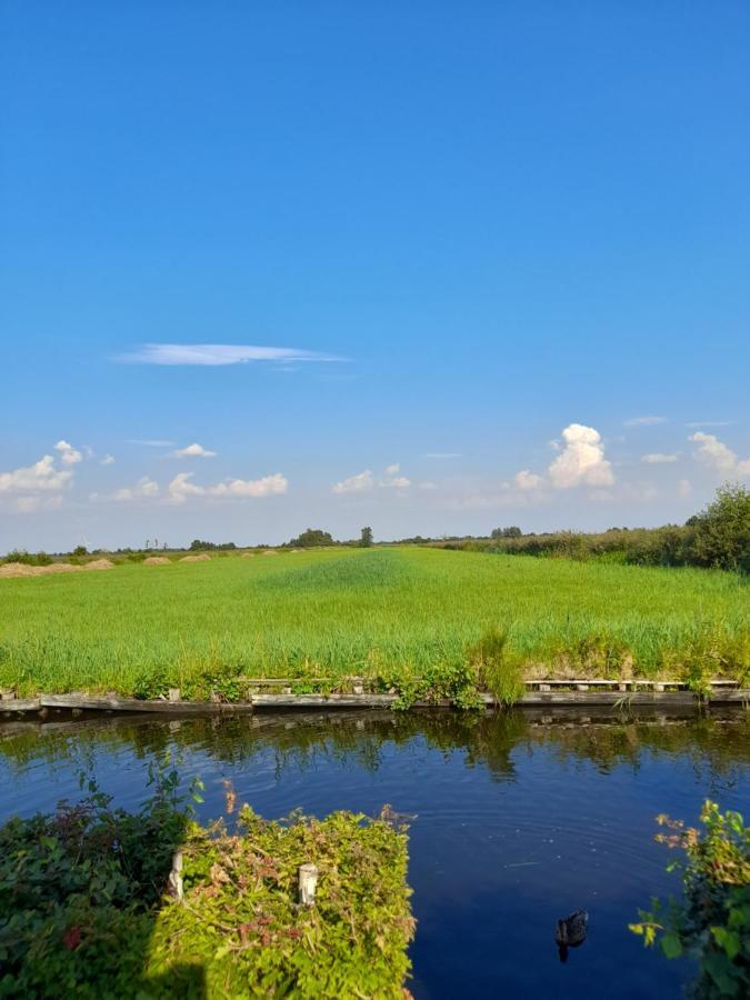 Wuivend Riet Gelegen Op Resort Venetie Гитхорн Екстериор снимка